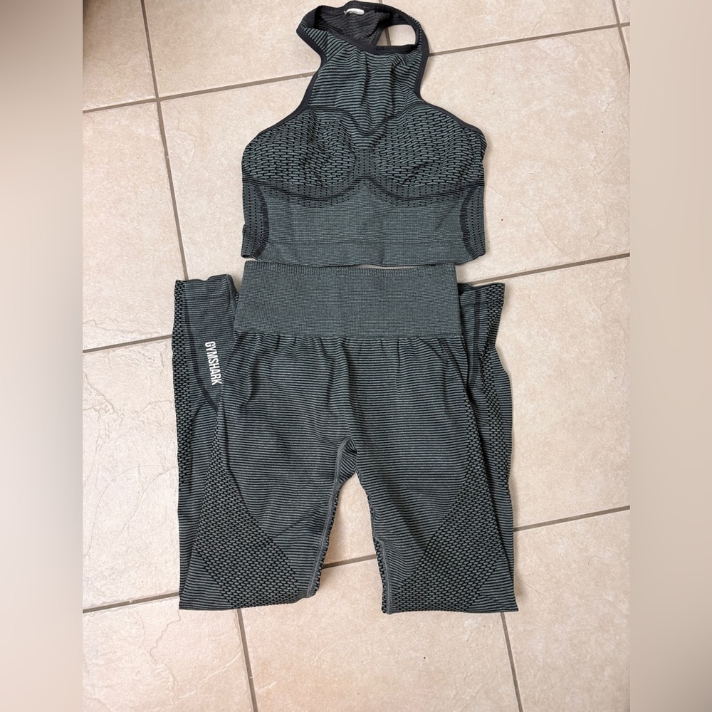 Gymshark Charcoal Seamless Activewear Set